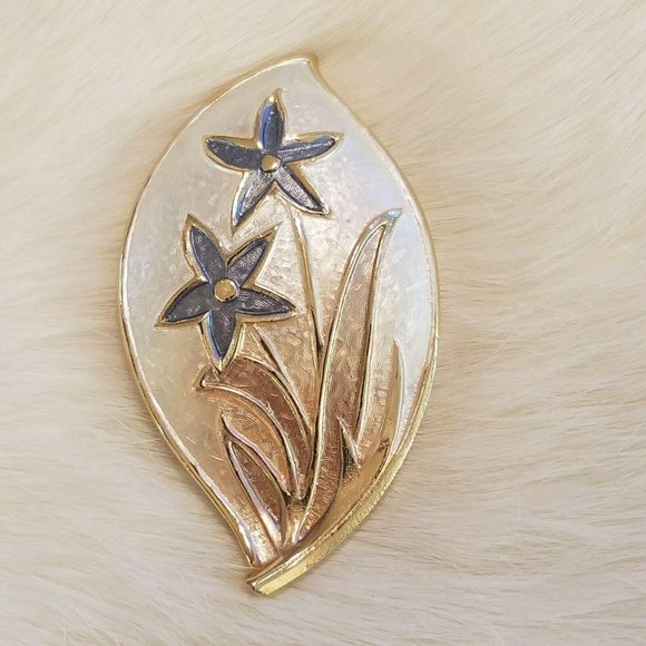 VIntage Full Stem Flower Brooch 4355 - Picture 1 of 8